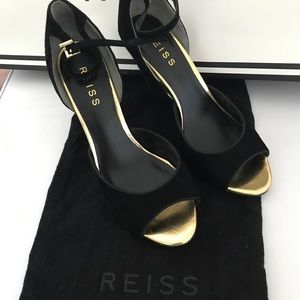 NWT Reiss 4” black suede heels